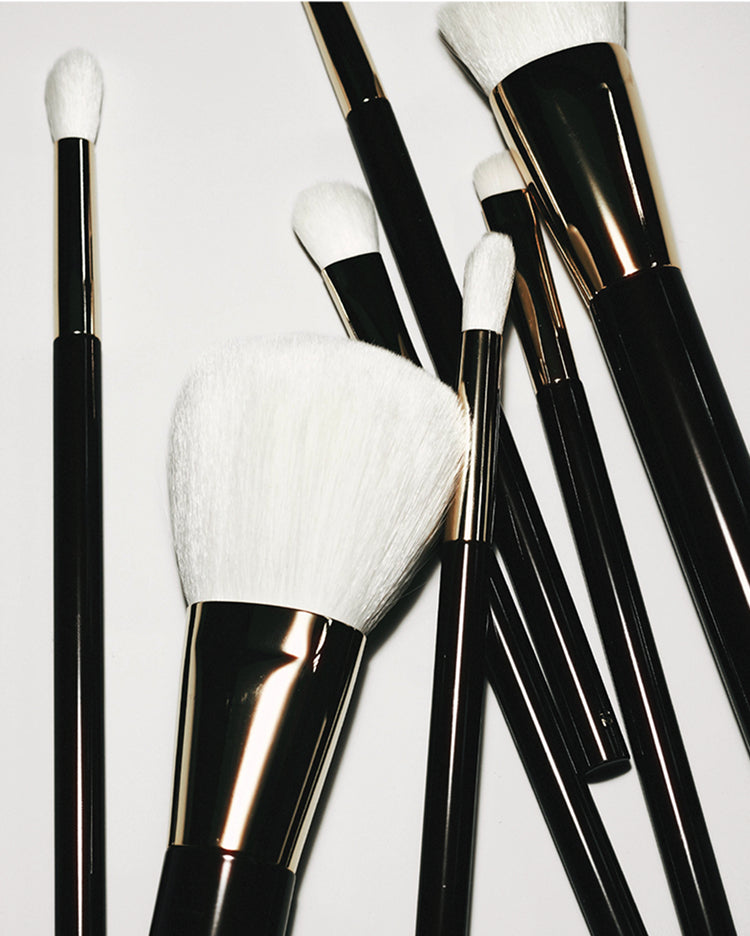 Makeup Brushes | TOM FORD BEAUTY