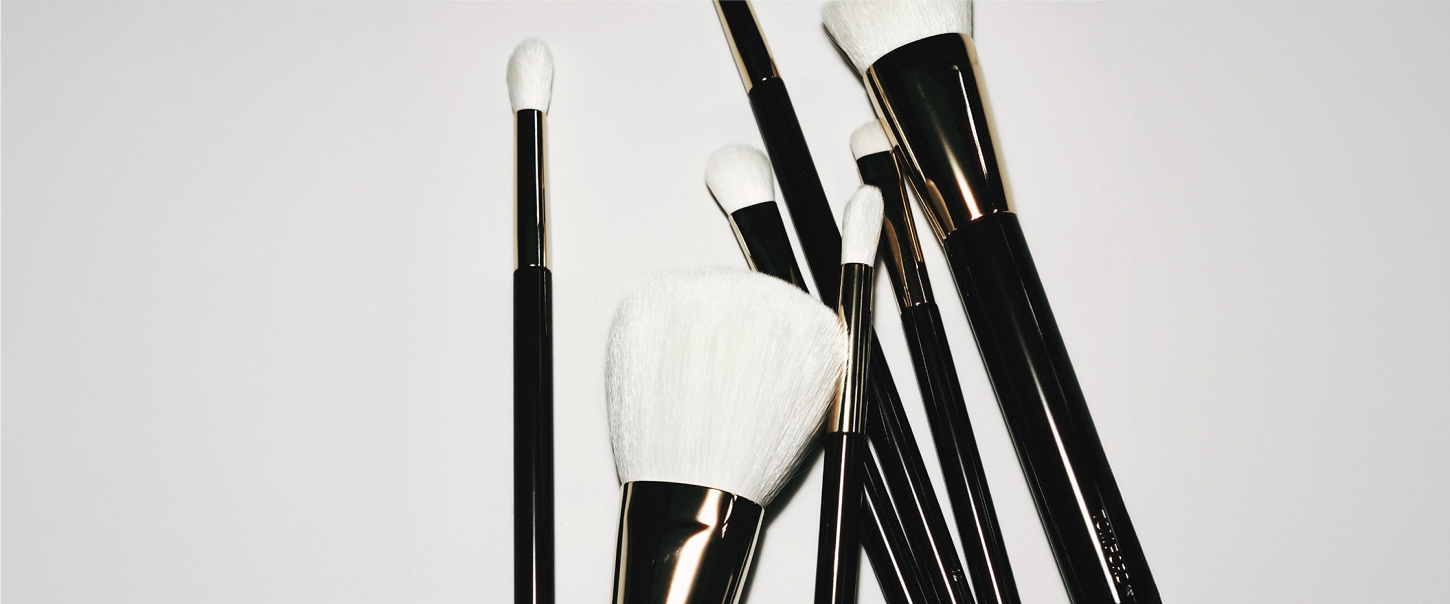 Makeup Brushes | TOM FORD BEAUTY