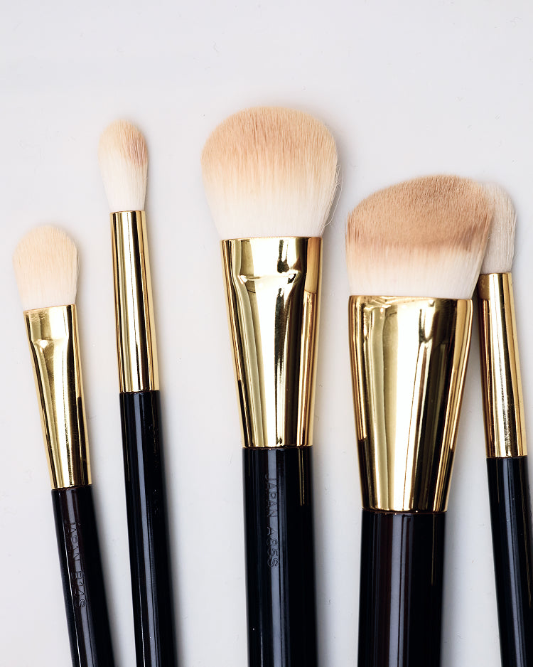 TOM FORD CHEEK BRUSH チークブラシ Makeup Brushes | TOM FORD BEAUTY