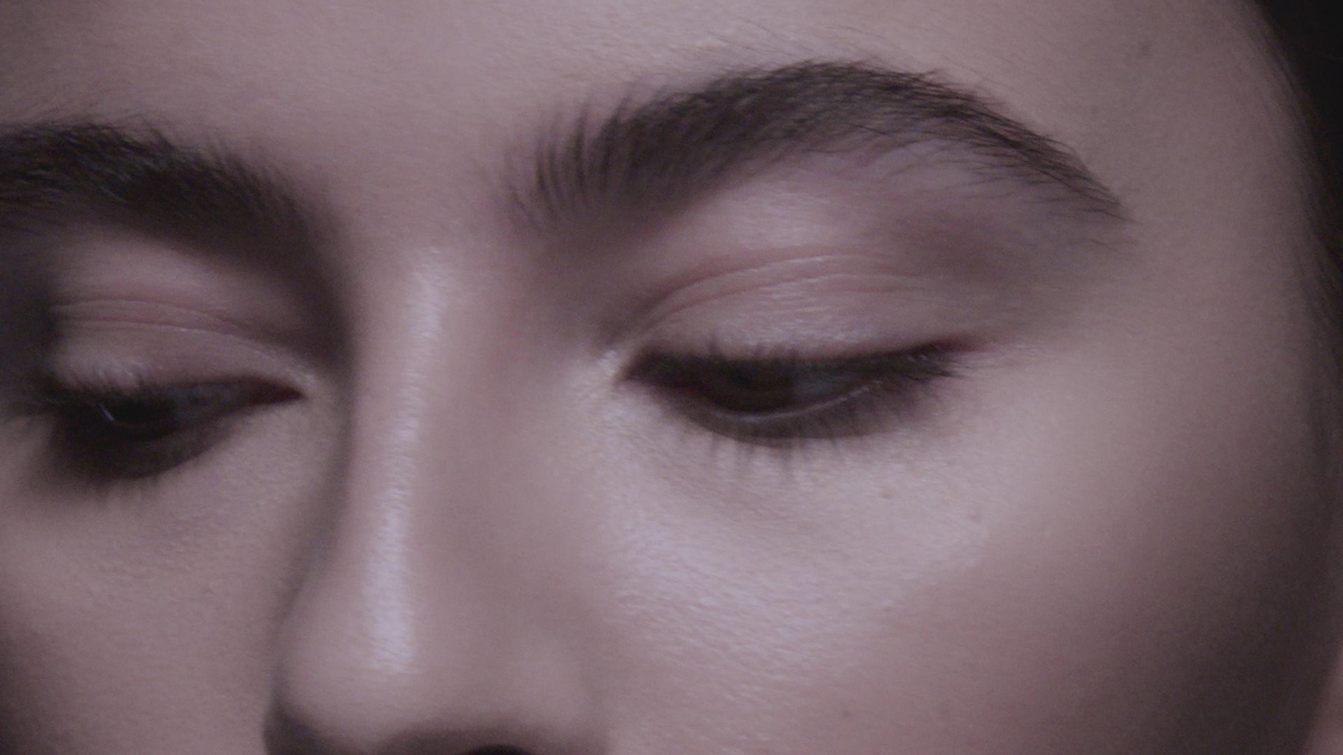 Eyeshadow Brush 11 | TOM FORD BEAUTY