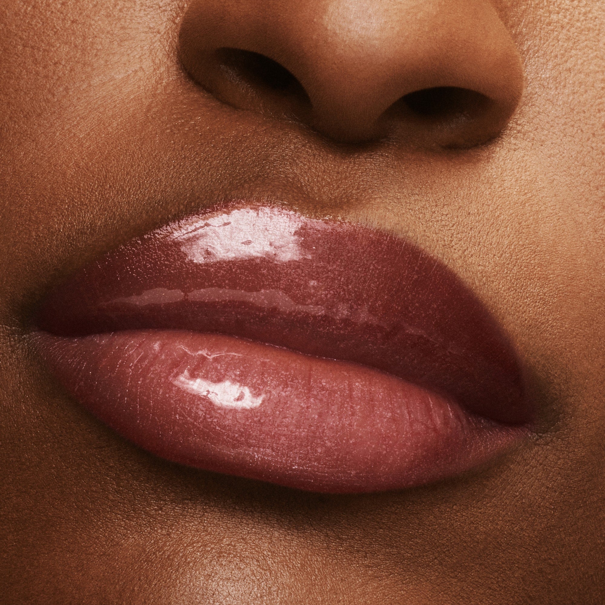 Gloss Luxe, 5.5 ml, 03 Casablanca, 03, Model, deep