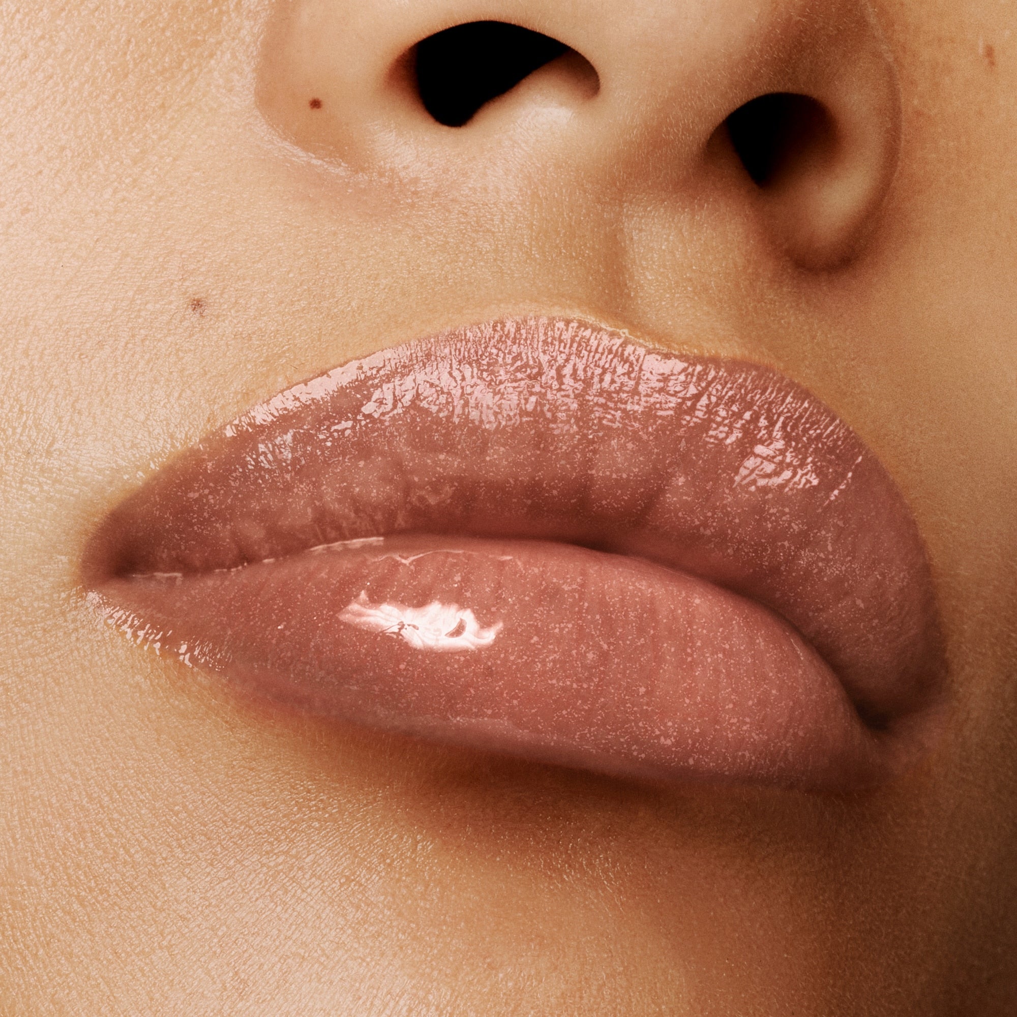 Gloss Luxe, 5.5 ml, N4 East Coast, N4, Model, medium