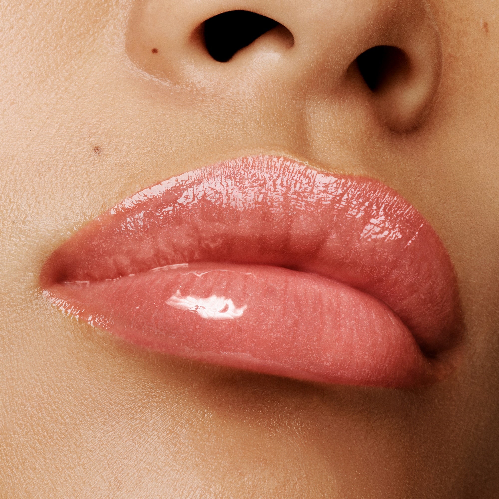 Gloss Luxe, 5.5 ml, 23 All Access, 23, Model, medium