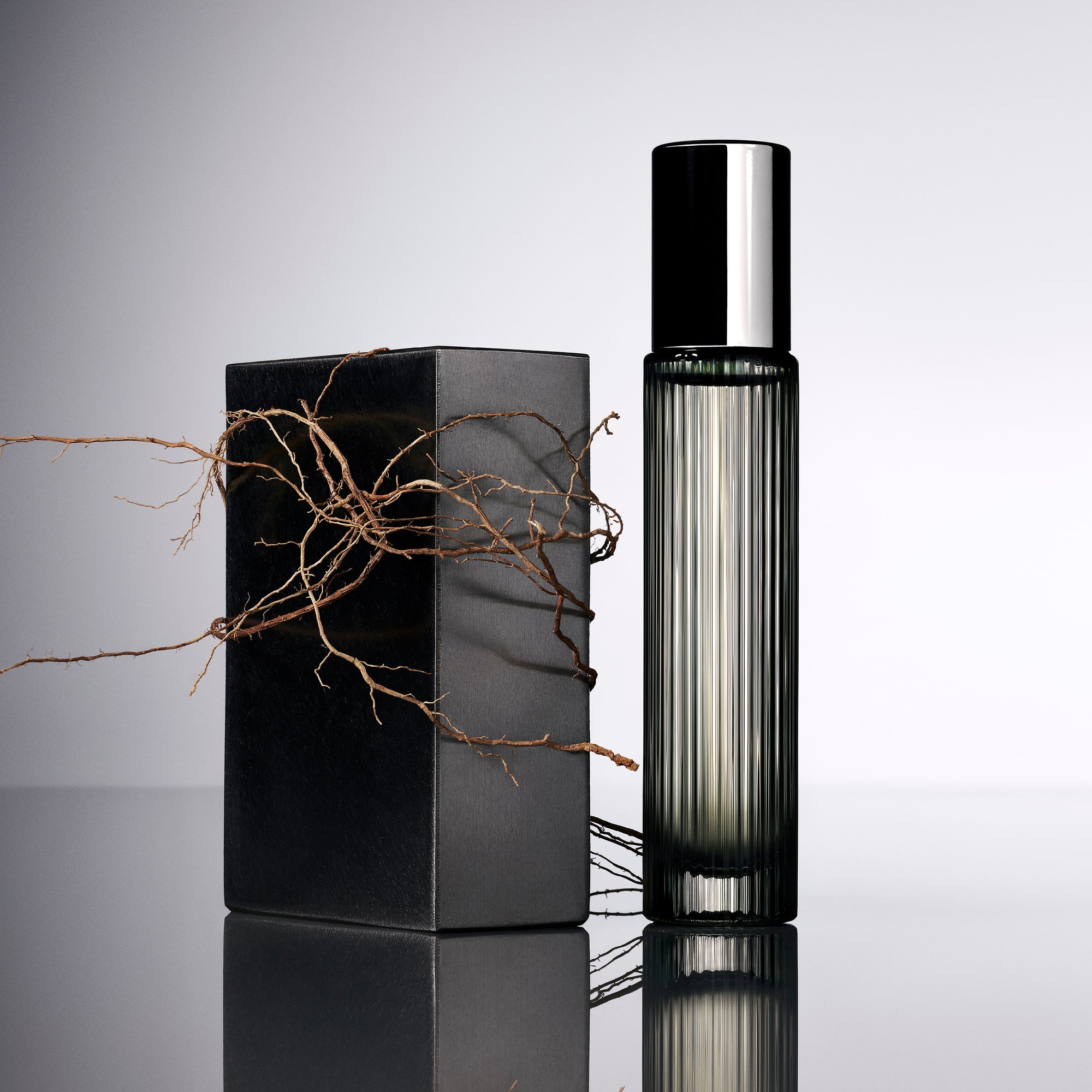 Eau De Grey Vetiver Eau De Toilette, 10.0 ml, Alt