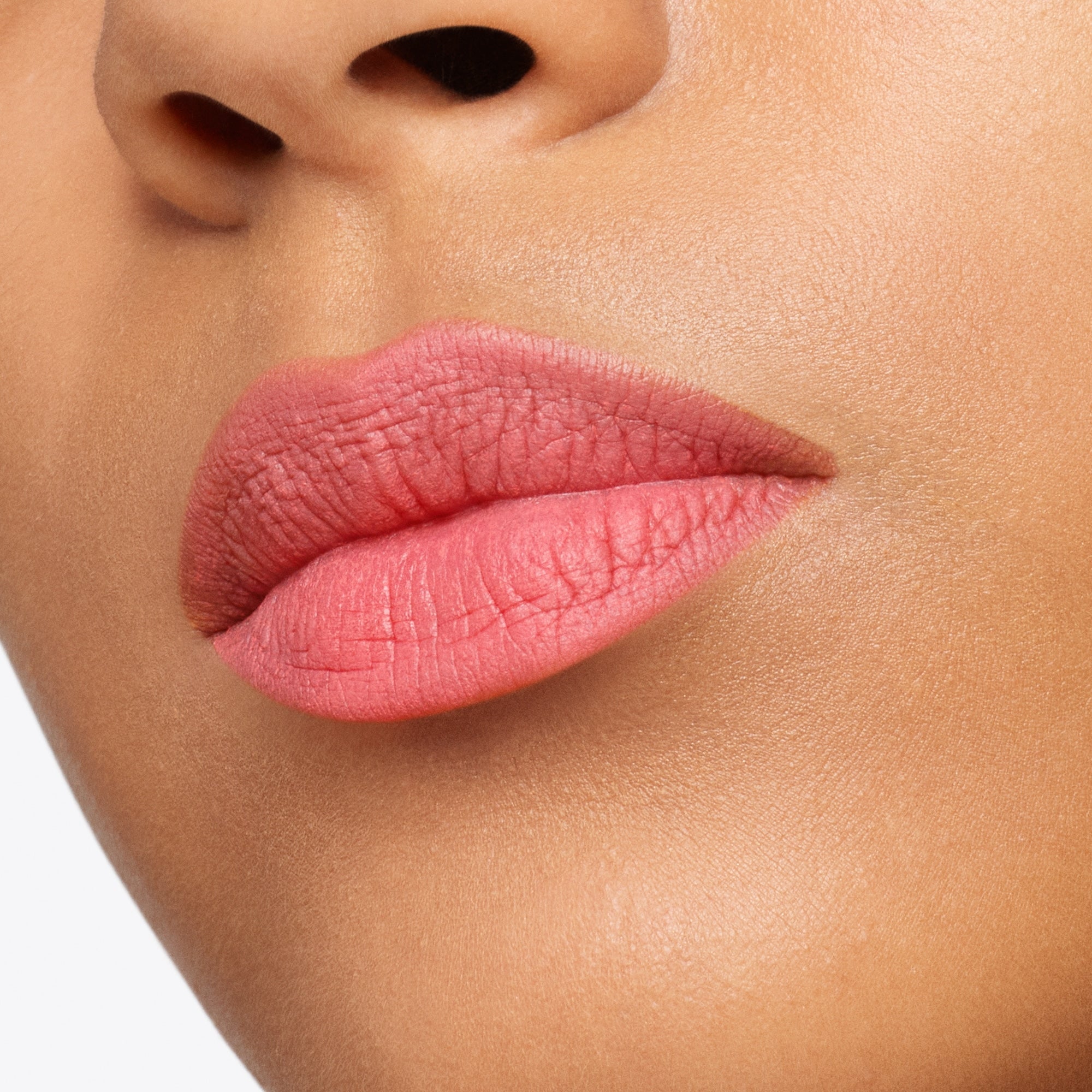 Runway Liquid Lip Color Matte, 6.0 ml, 134 Coral Honey, 134, Model, medium