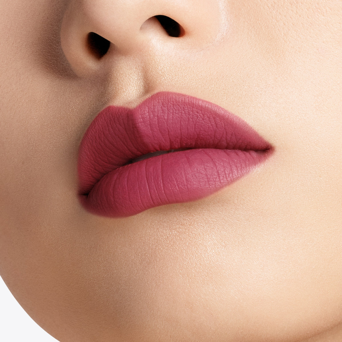 Runway Liquid Lip Color Matte, 6.0 ml, 125 Mindblown, 125, Model, light