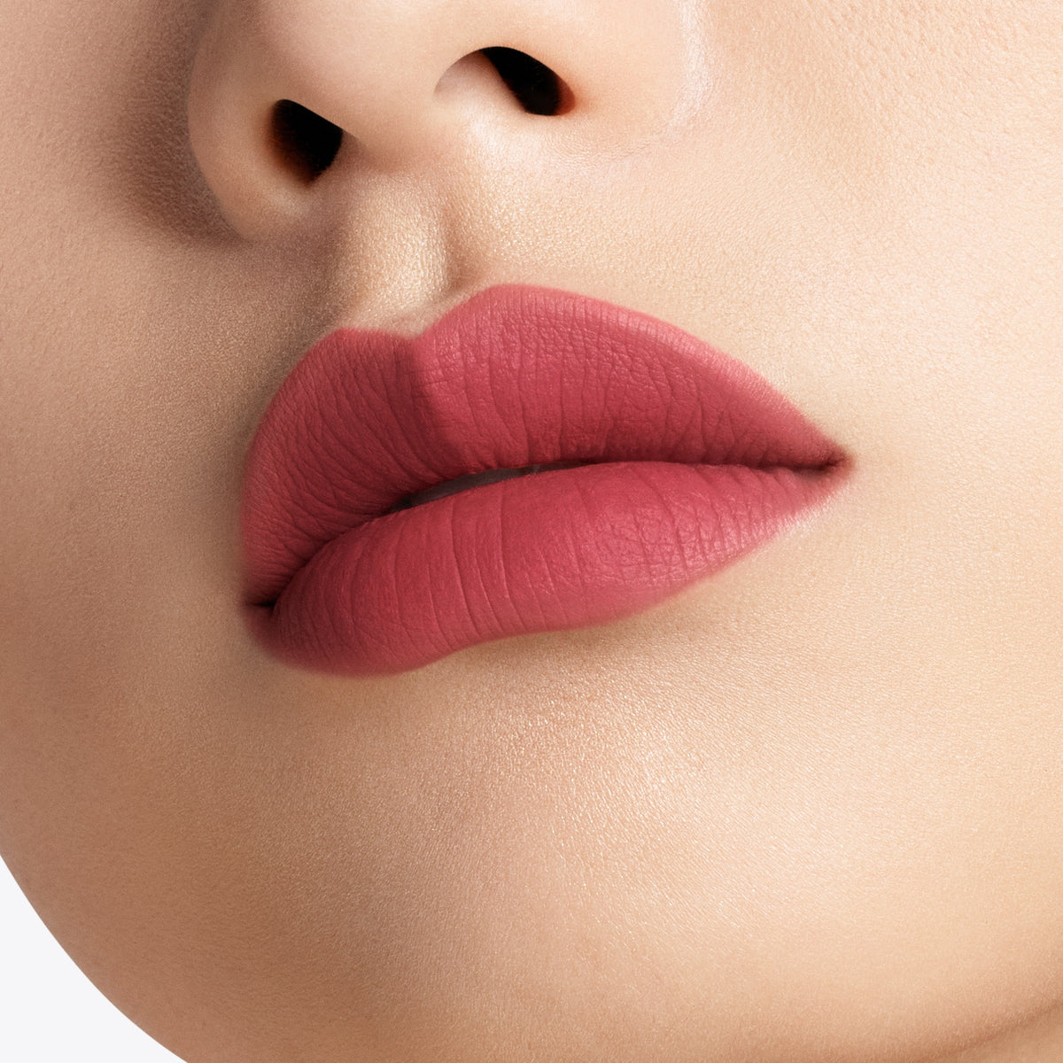 Runway Liquid Lip Color Matte, 6.0 ml, 133 Scarlet Stiletto, 133, Model, light