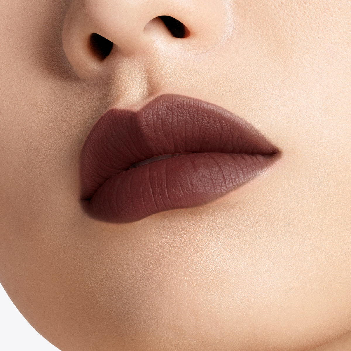 Runway Liquid Lip Color Matte, 6.0 ml, 139 Plum Orchid, 139, Model, light