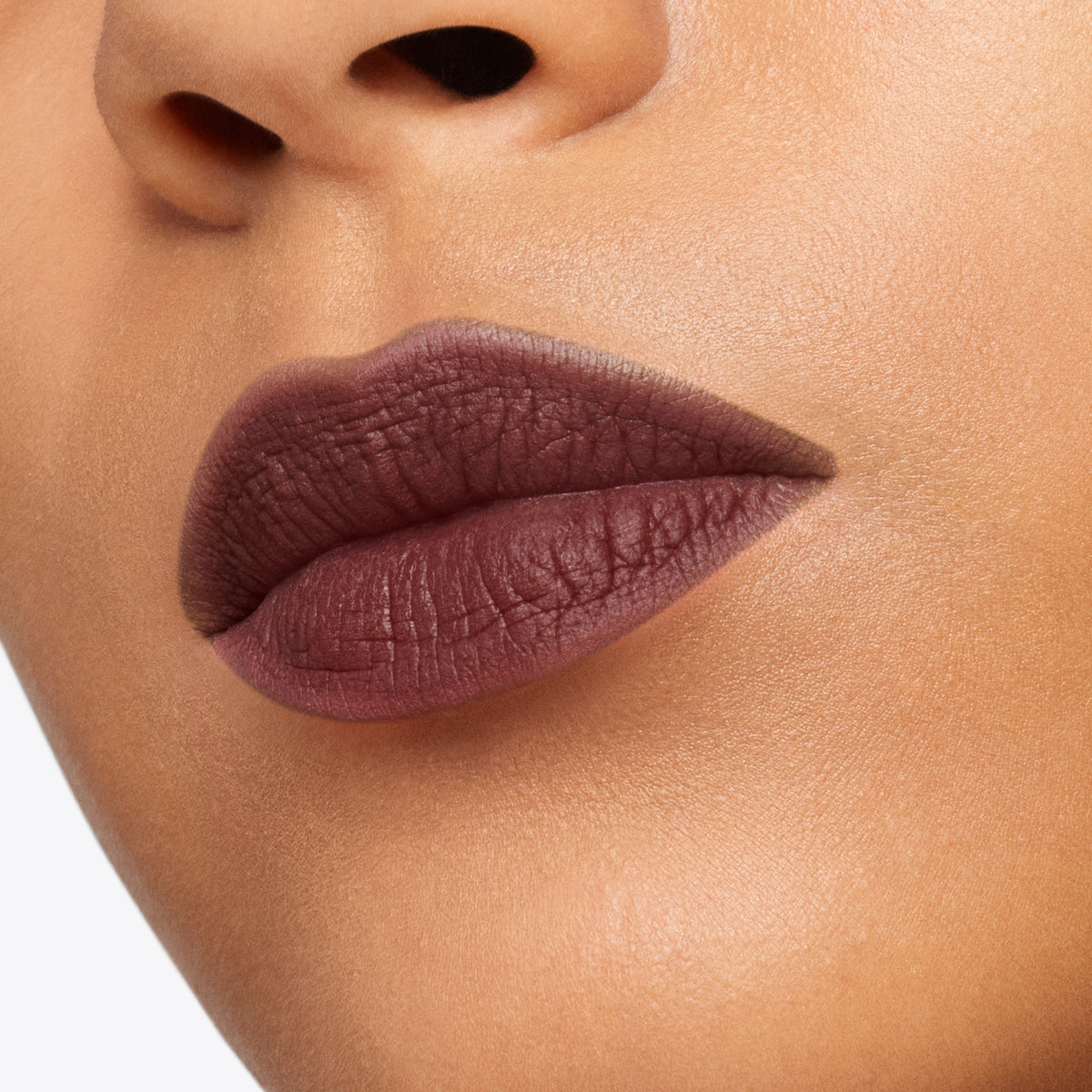 Runway Liquid Lip Color Matte, 6.0 ml, 139 Plum Orchid, 139, Model, medium