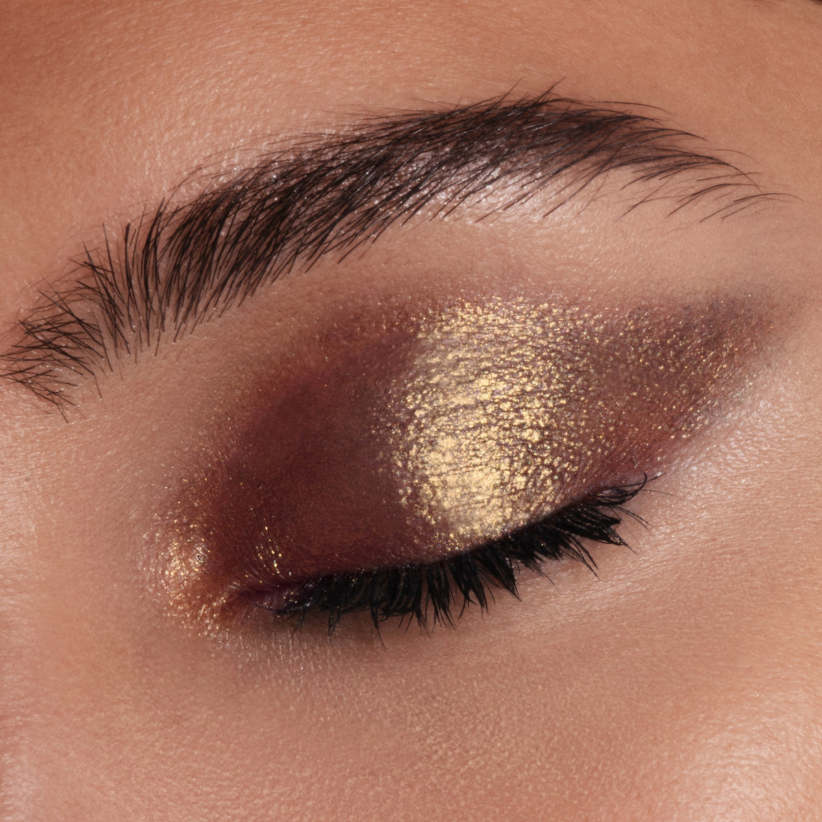 Runway Eye Color Stylo, 1.5 g, 104 Gold Dust, 104, Model, medium
