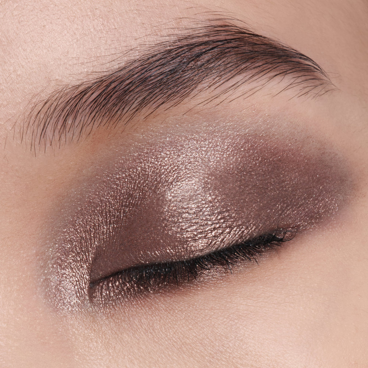Runway Eye Color Stylo, 1.5 g, 109 Smoke Mirage, 109, Model, light