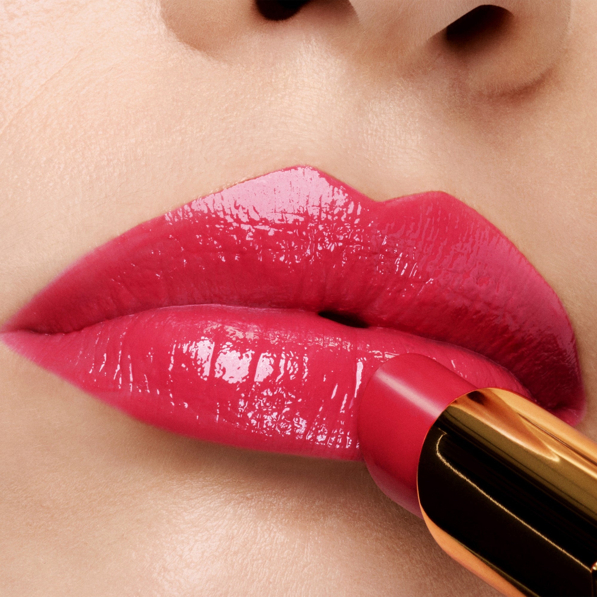 Soleil Summer Ultra-Shine Lip Color, 3.3 g, 41 Remote Isle, 41, Model, light