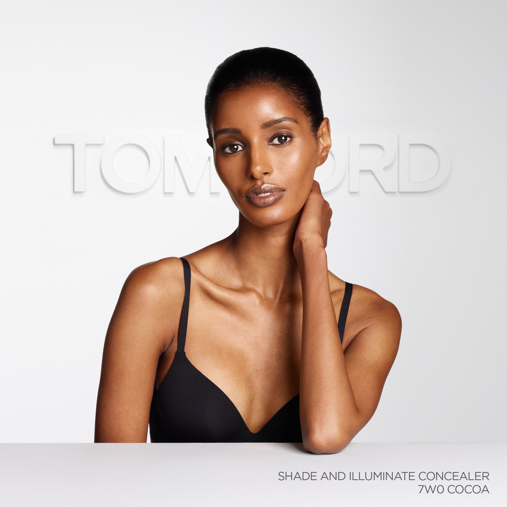 Shade and Illuminate Concealer, 5.4 ml, 7W0 Cocoa, 7W0, Model, deep