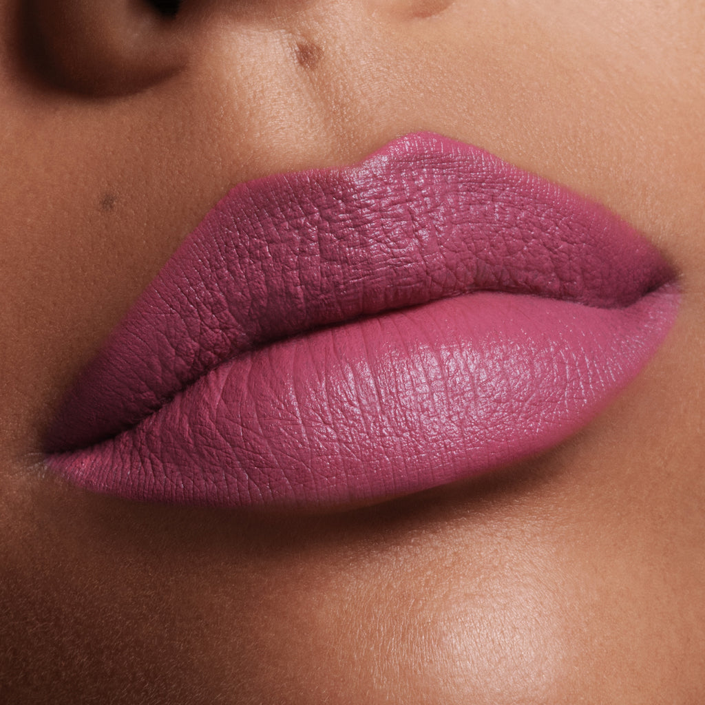 Fucking Fabulous Lip Color, 3.2 g, F4 Cerise, F4, Model, medium