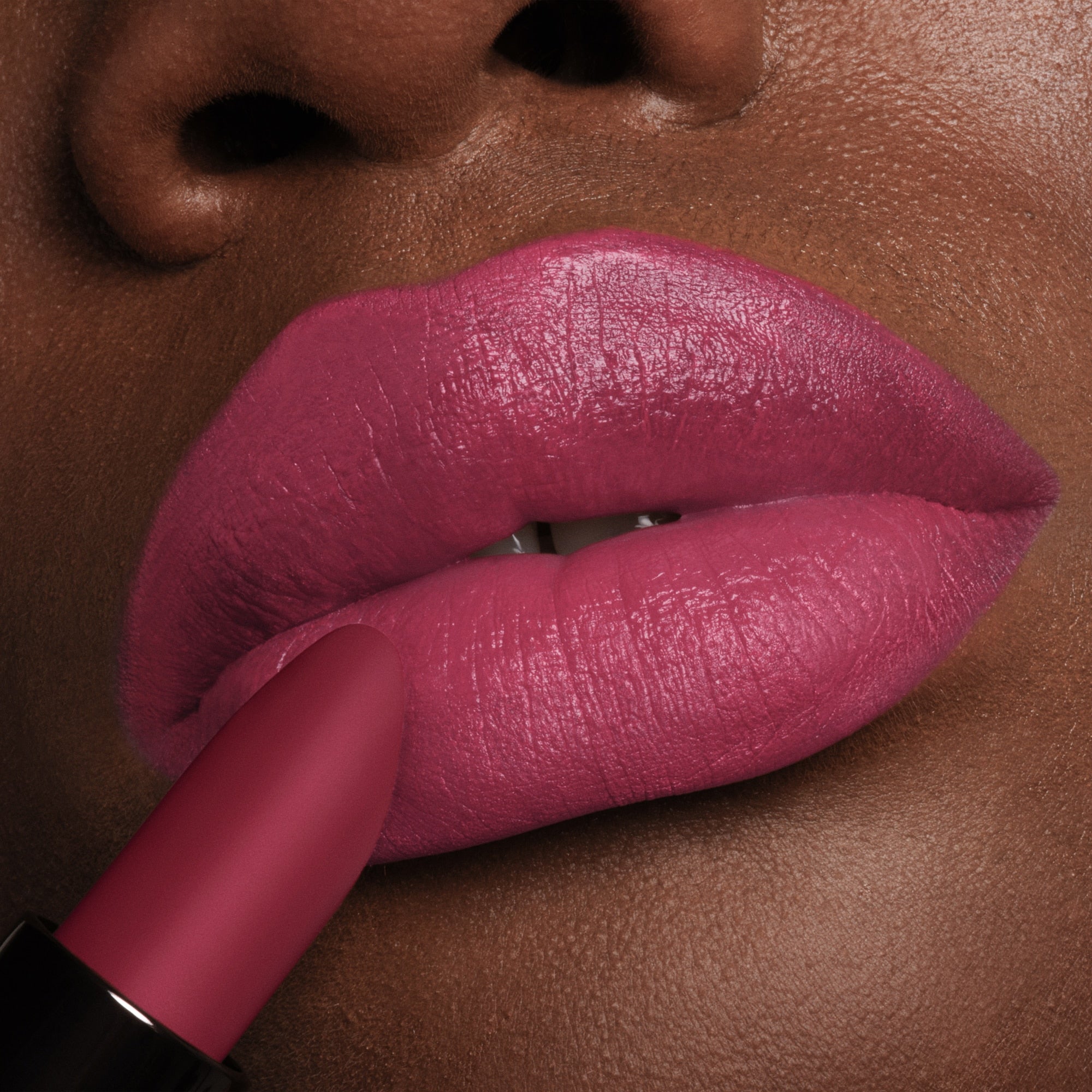 Fucking Fabulous Lip Color, 3.2 g, F6 Berry, F6, Model, deep