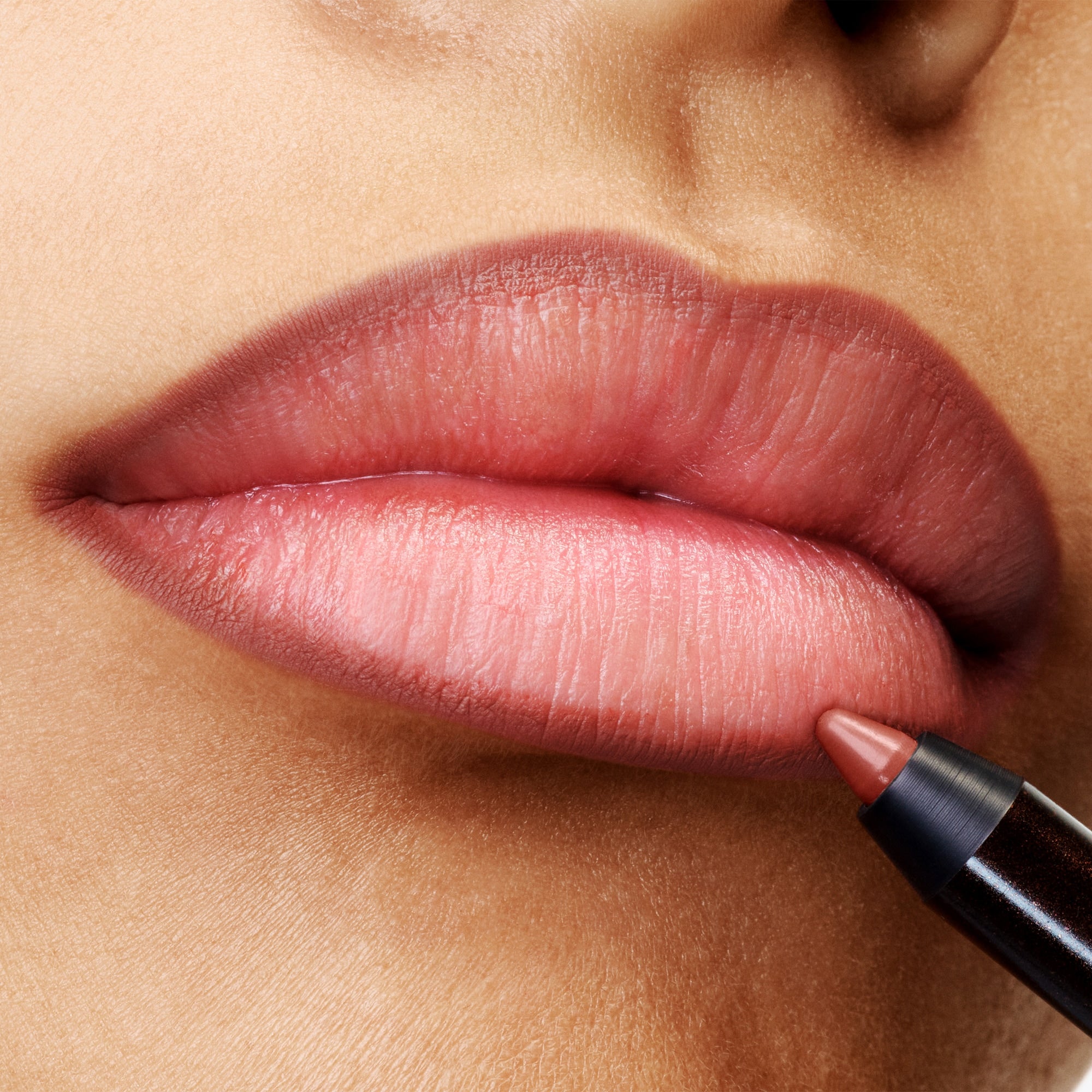 Lip Pencil, 1.2 g, 107 Fire, 107, Model, medium