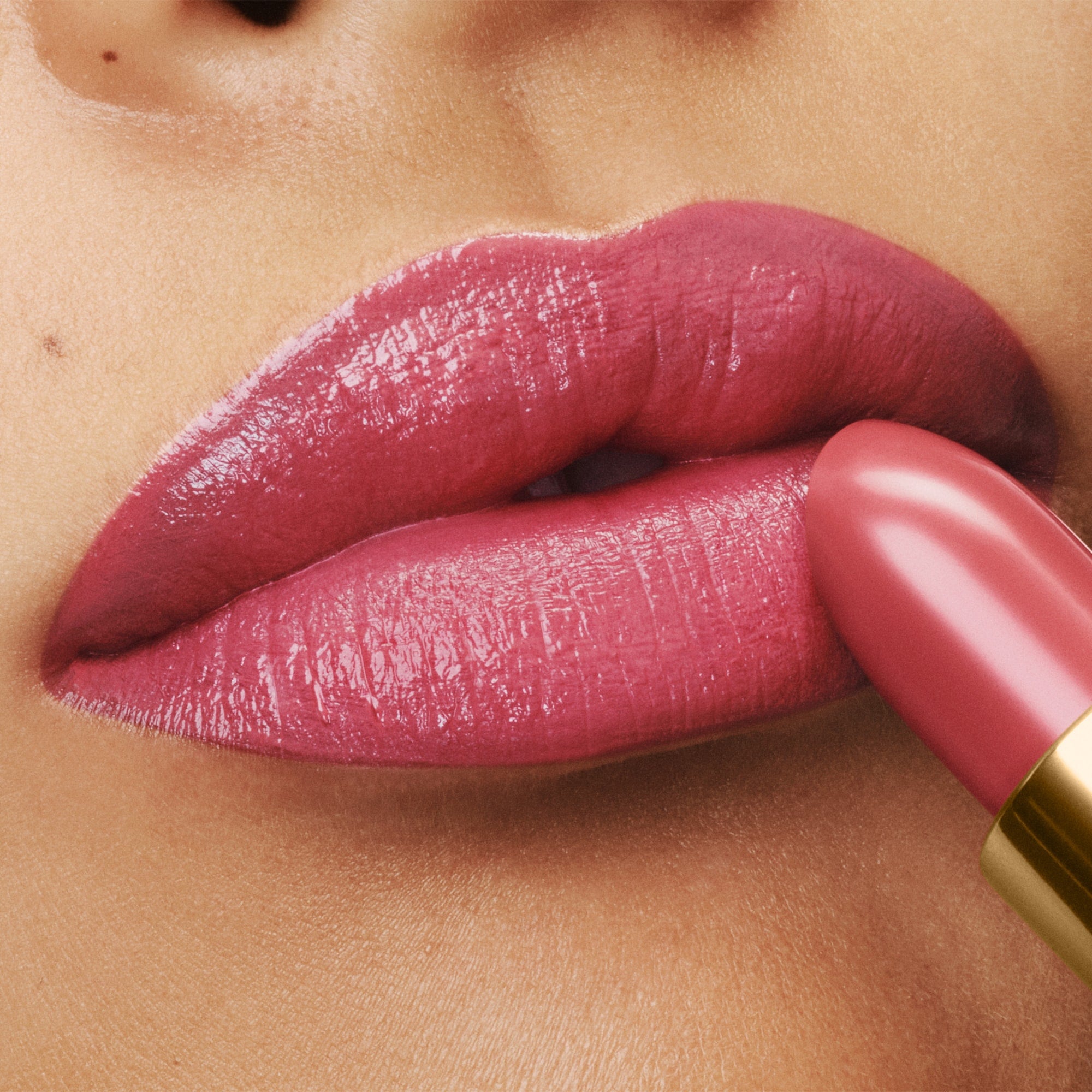 Runway Lip Color, 3.5 g, 69 Night Mauve, 69, Model, medium