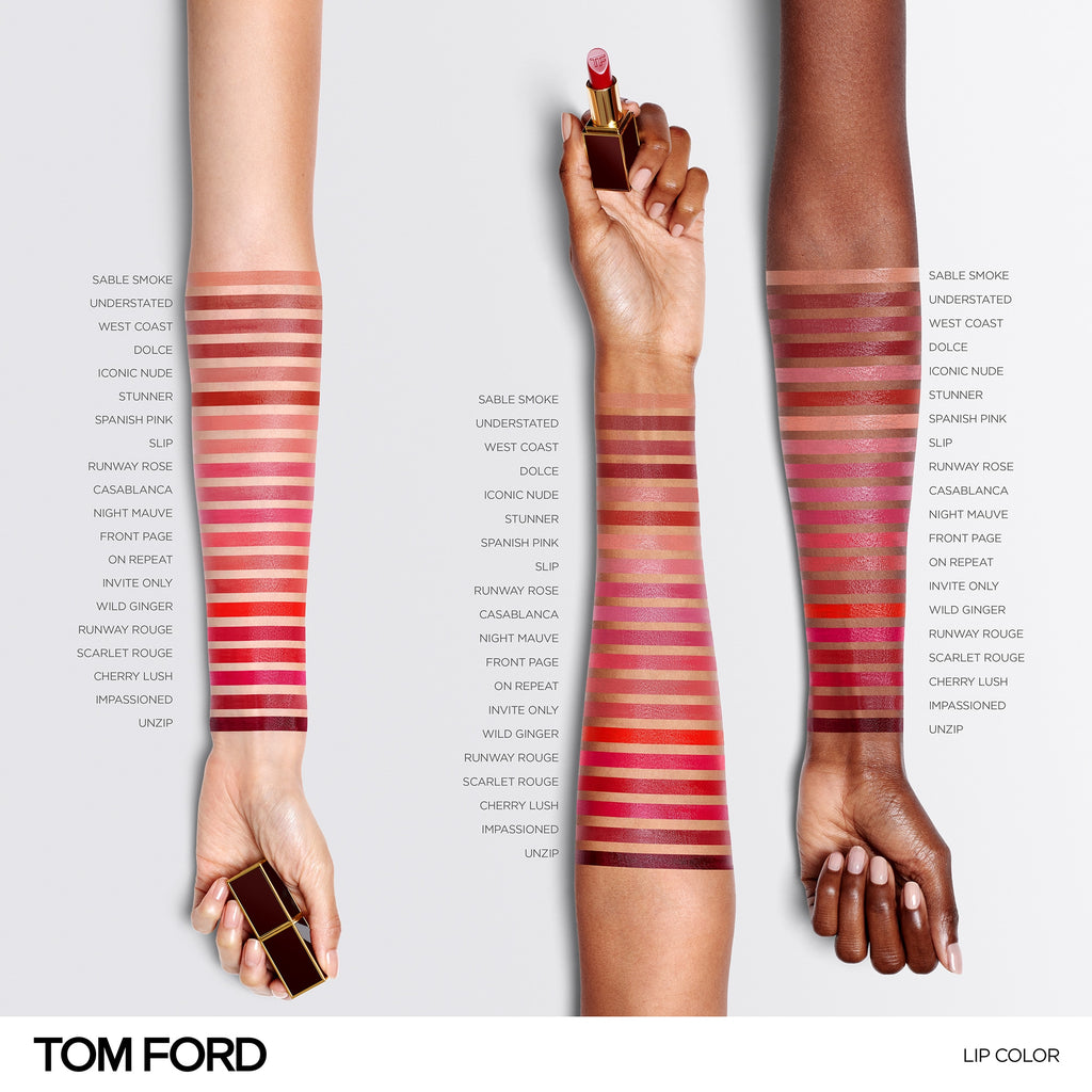 Runway Lip Color, 3.5 g, 30 Runway Rouge, 30, Model