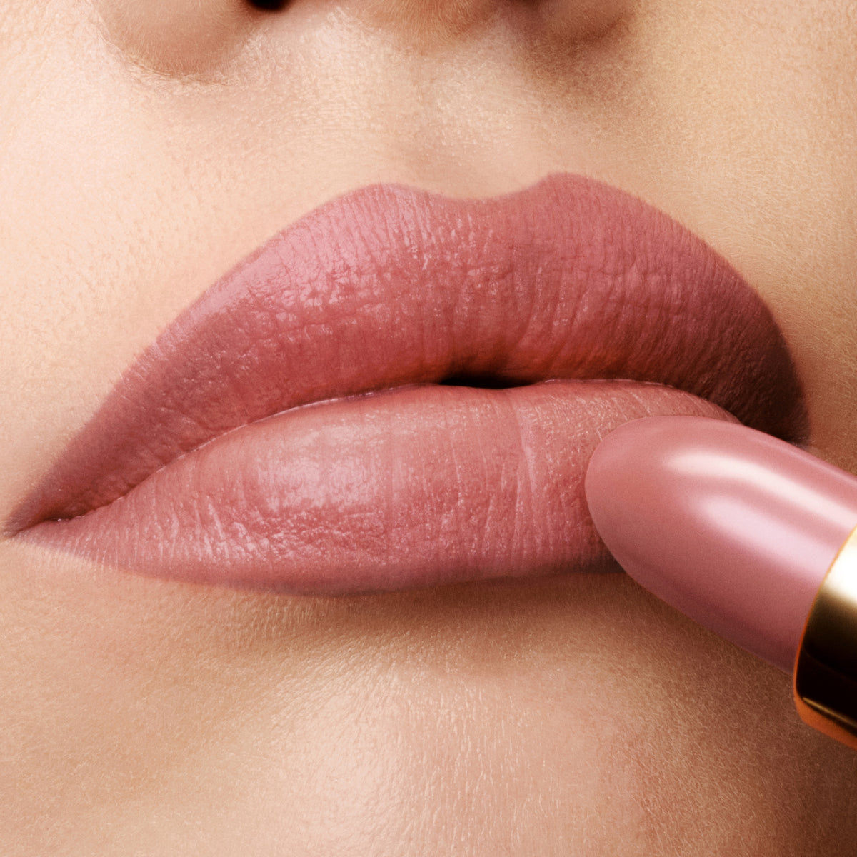 Runway Lip Color, 3.5 g, 32 Lace, 32, Model, light