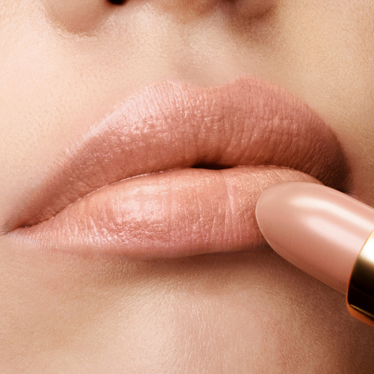 Runway Lip Color, 3.5 g, 29 Undress, 29, Model, light
